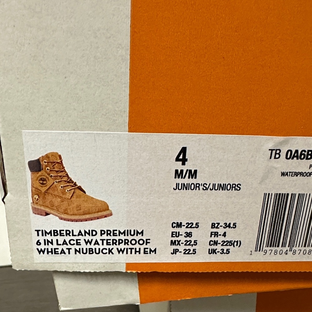 Boys Timberland Premium 6” Lace Boots in Wheat Nubuck Size 4 F52 - Picture 6 of 6